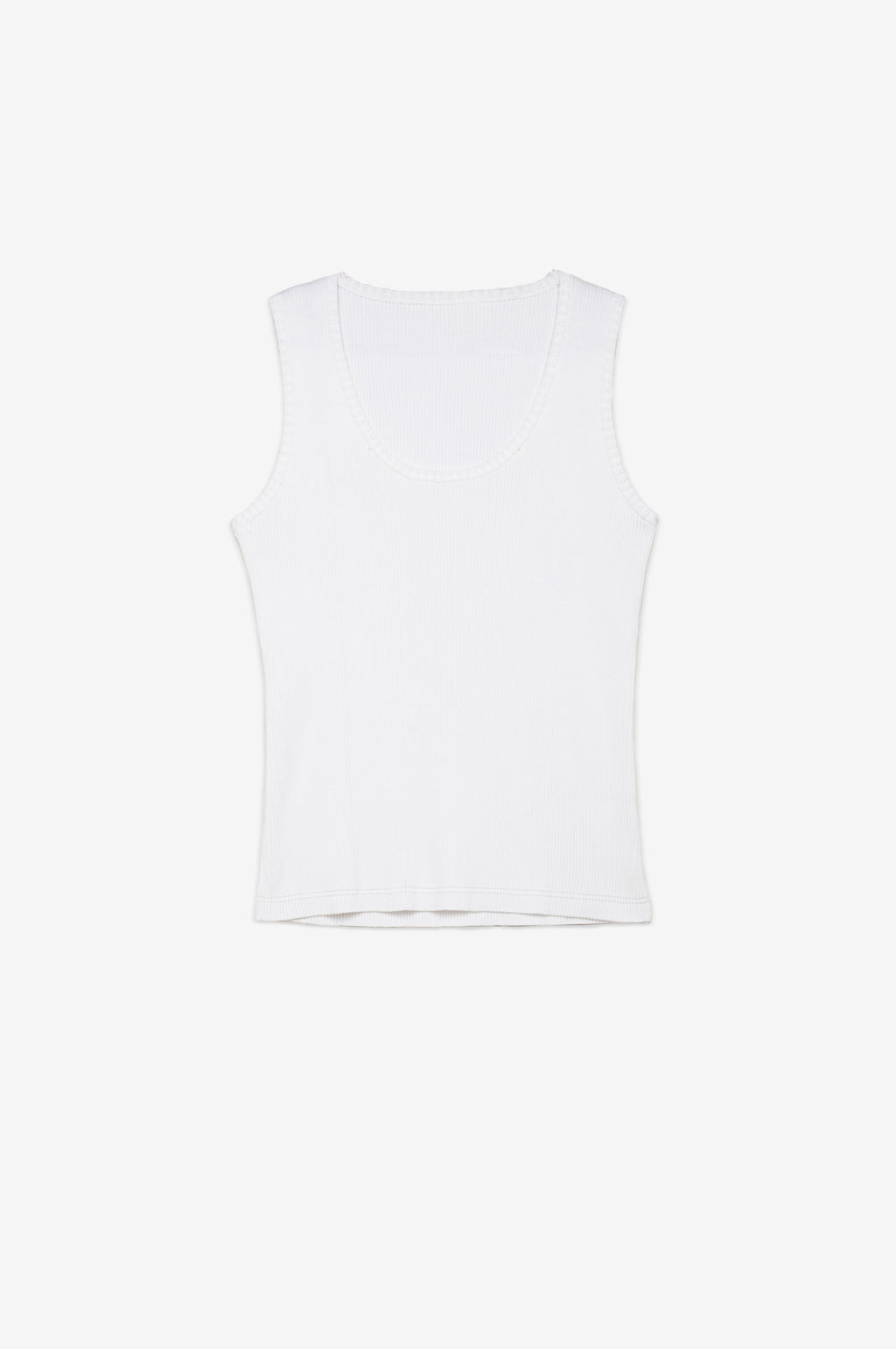 White knitted tank top