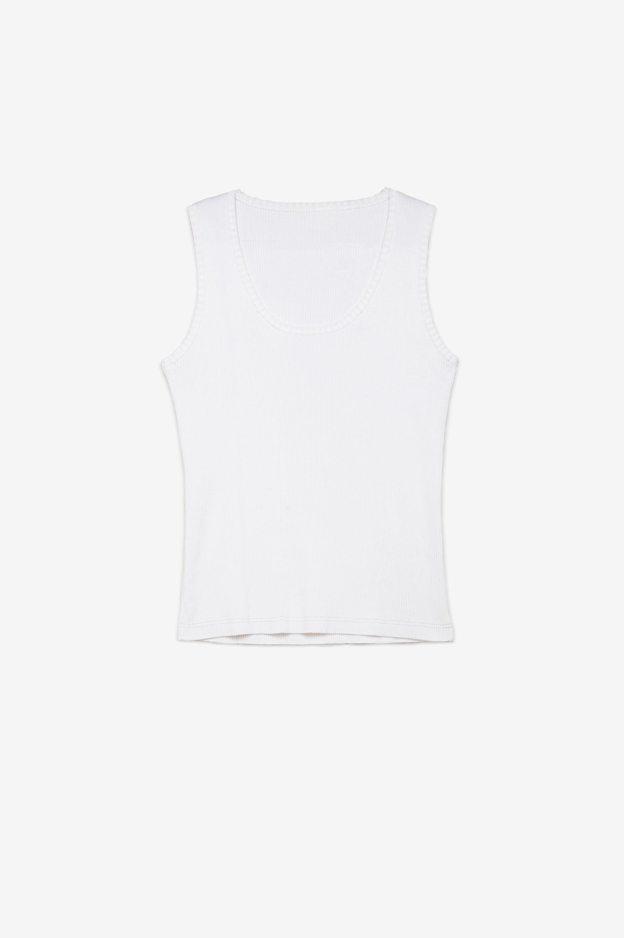 White knitted tank top