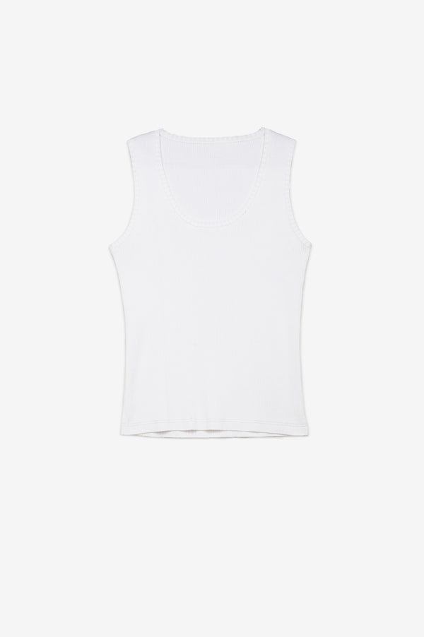 White knitted tank top