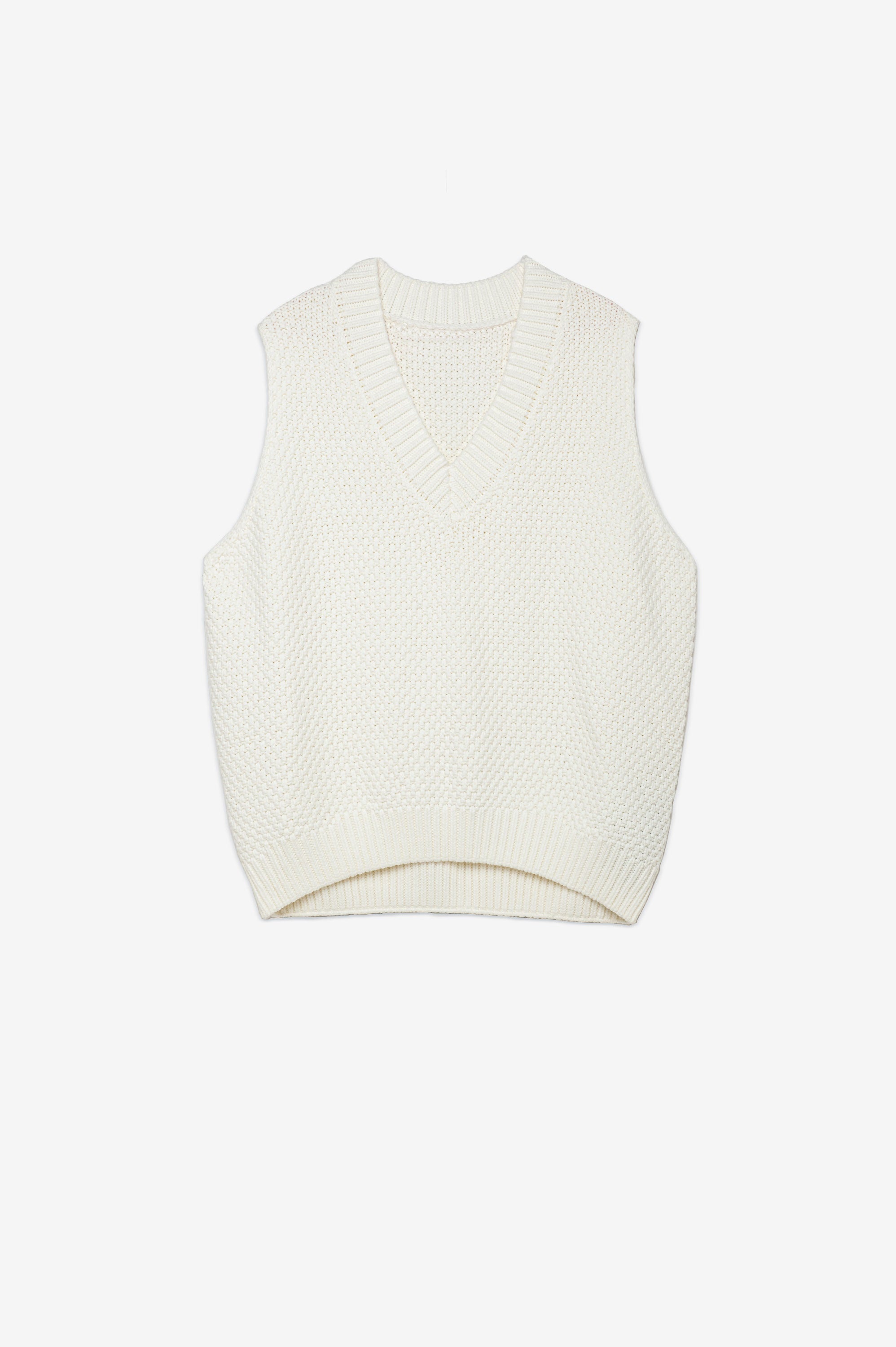 White knitted vest